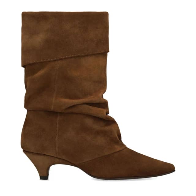 Manfield Cognac Suède Slouchy Enkellaarsjes Met Hak