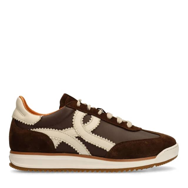 Manfield Bruine Leren Sneakers Met Suède Details Met Veters