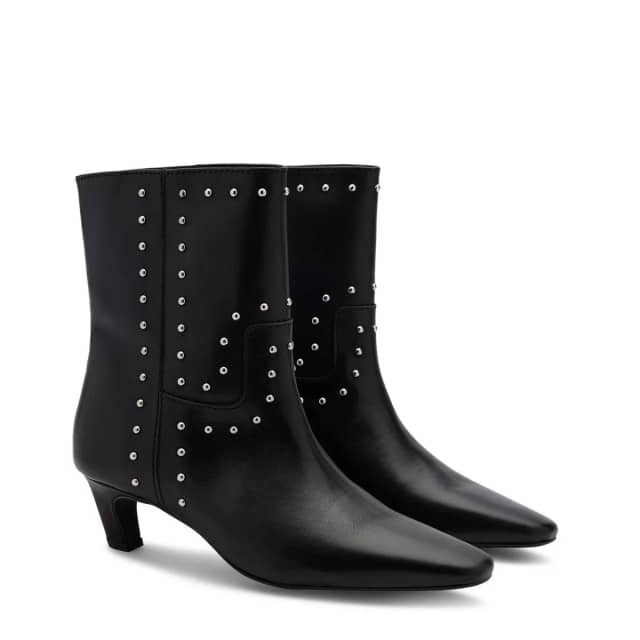 Sacha Zwarte leren enkellaarsjes met zilverkleurige studs