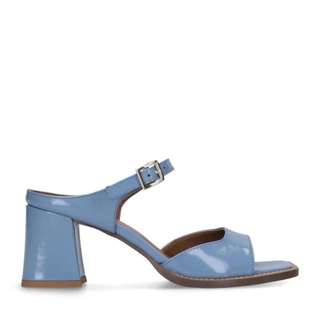 Manfield Blauwe Lak Leren Sandalen Met Hak Met Gespsluiting