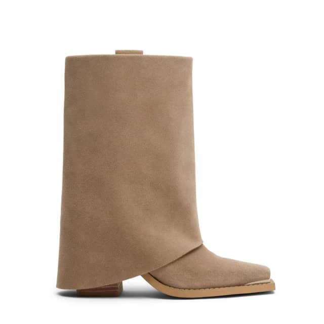 Sacha Beige suède western enkellaarsjes met flap